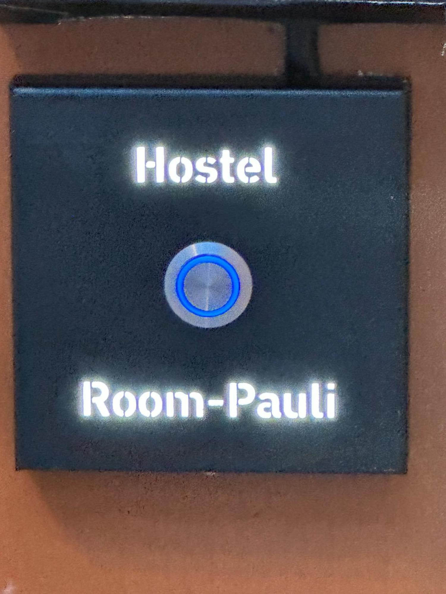 Room Pauli Hamburg Exterior photo
